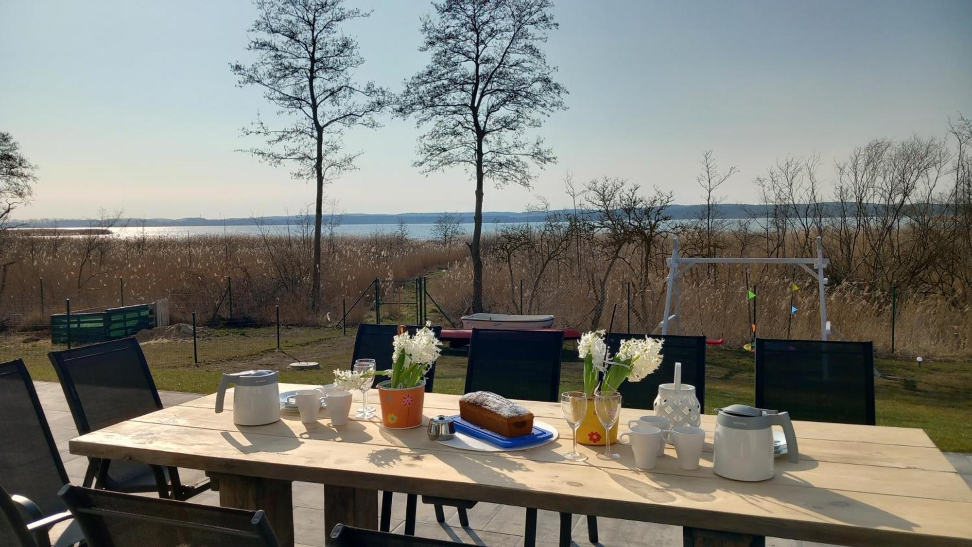 Villa Koprowo - Mit Direktem Seezugang, Sauna & Whirlpool Zastan Exterior foto